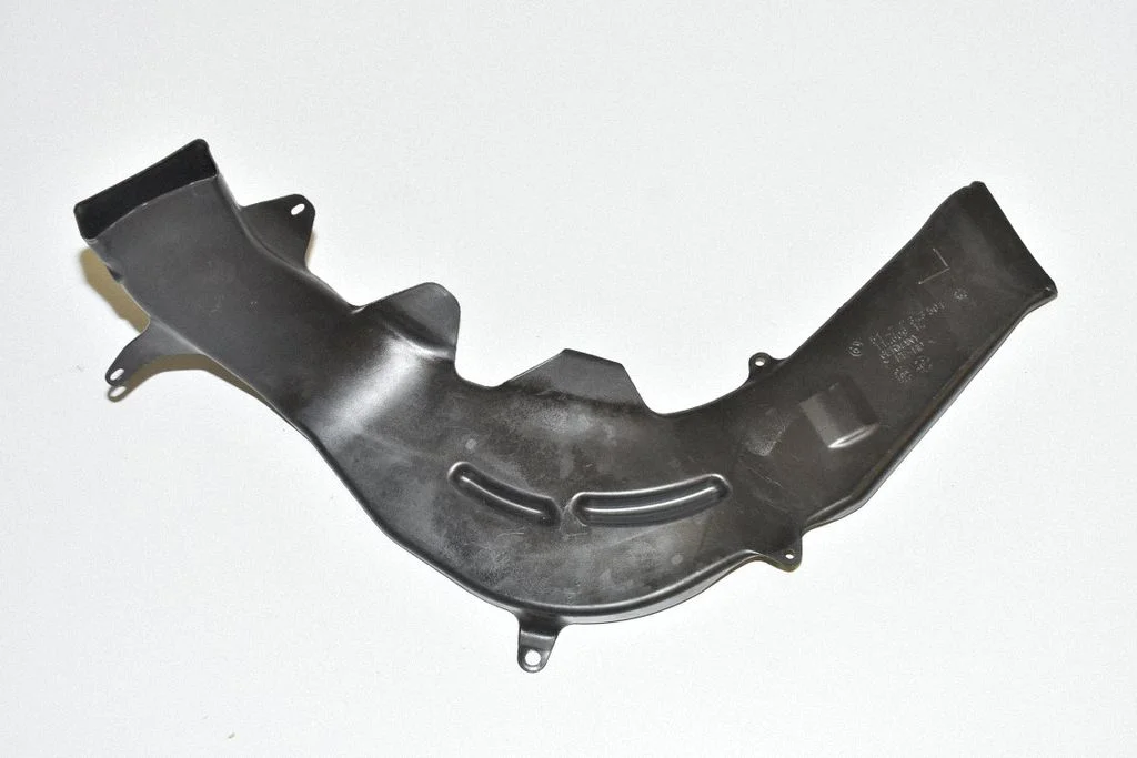 Cabin air duct channel – BMW 5 Series G30 G31 G38 (2016-)