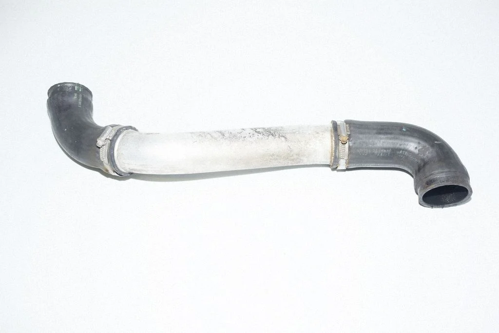 Wąż / rura intercoolera 2247967