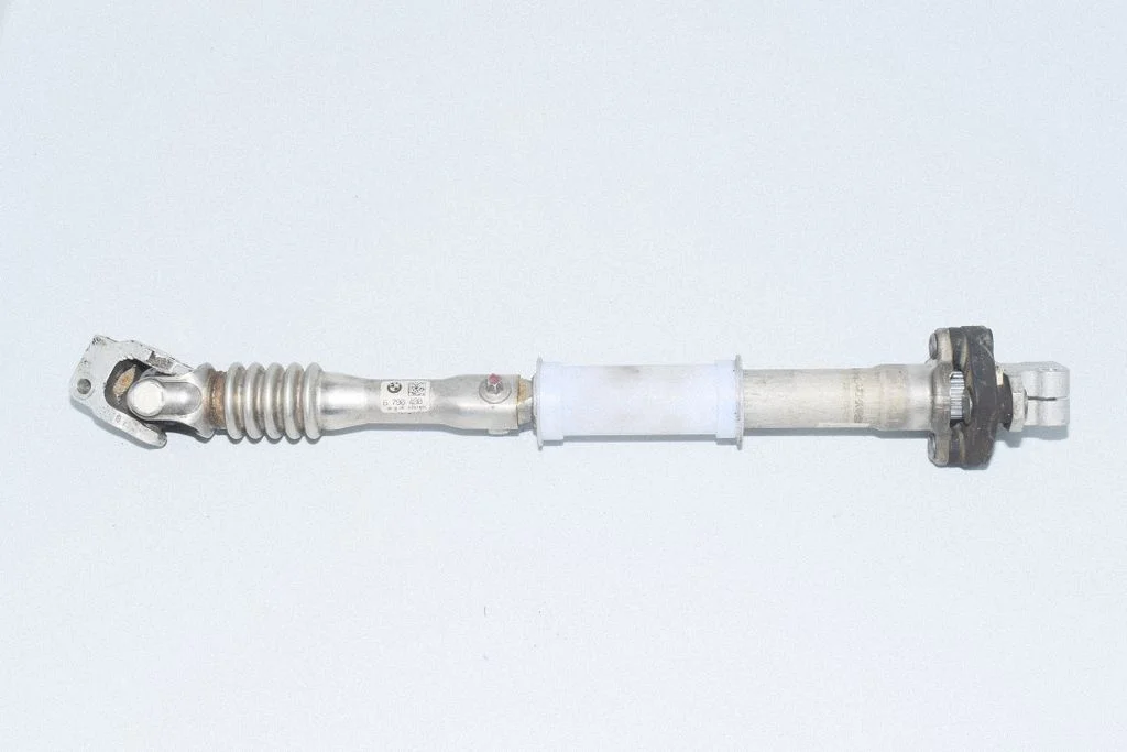 Steering column universal joint 6790490