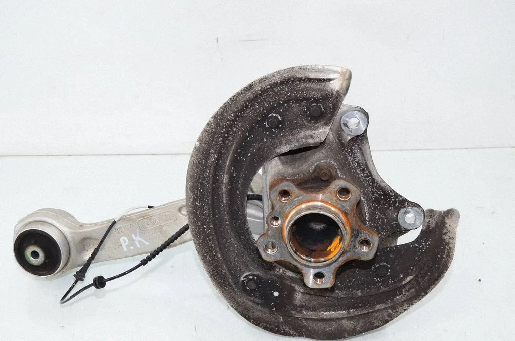 Front wheel hub 6893965