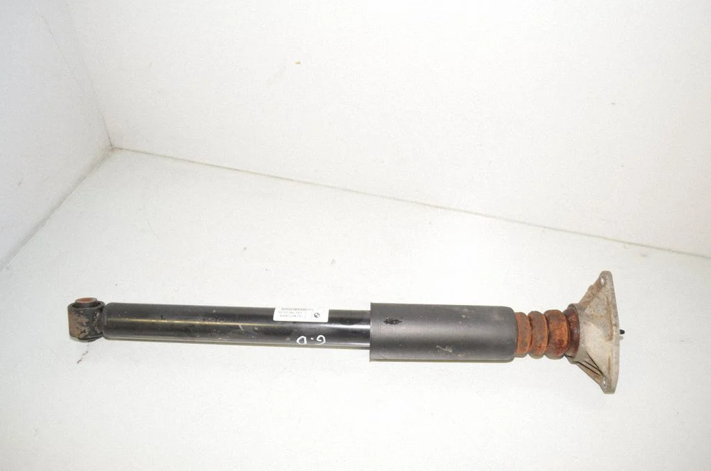 Tagumine amortisaator 6886761