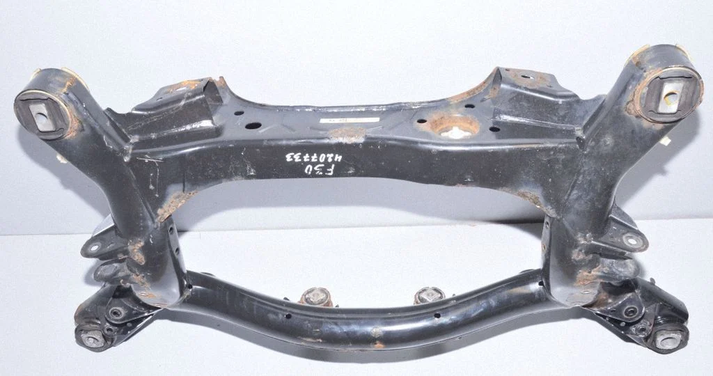 Tagumine abiraam – BMW 3-seeria F30 F35 F31 (2012-2018)