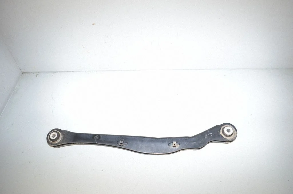 Rear upper control arm/wishbone 6884693