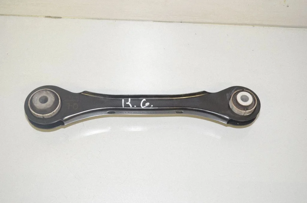 Rear upper control arm/wishbone 6792543