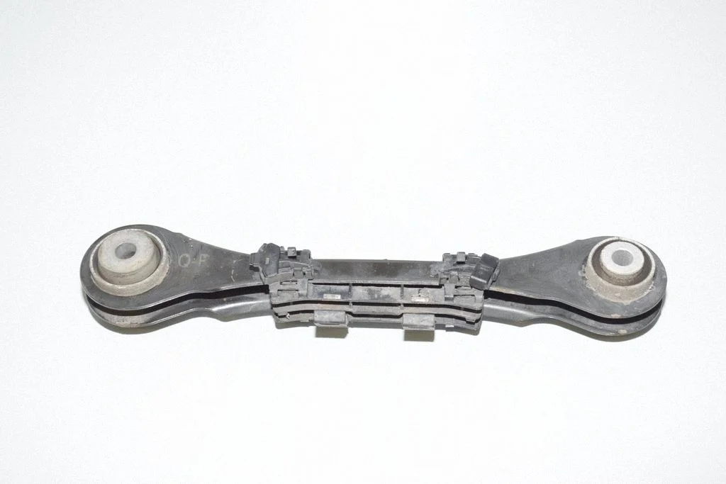 Tagumine ülemine õõtshoob 6792544