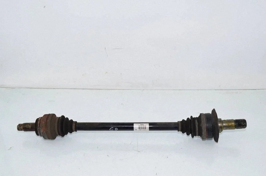 Rear driveshaft 7581018