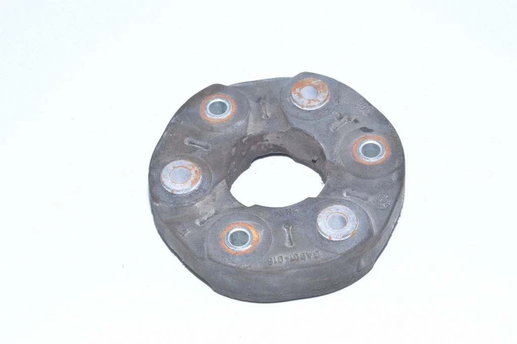 Rear prop shaft donut coupling/joint – BMW 3 Series E90 E91 (2005-2012)