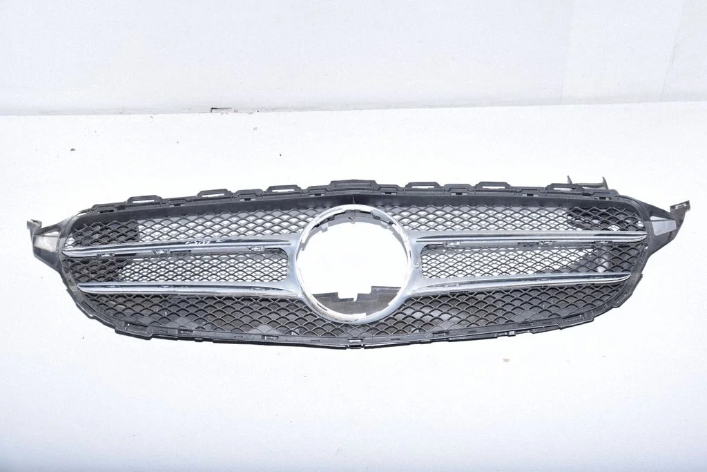 Atrapa górna (grill) A2050000000
