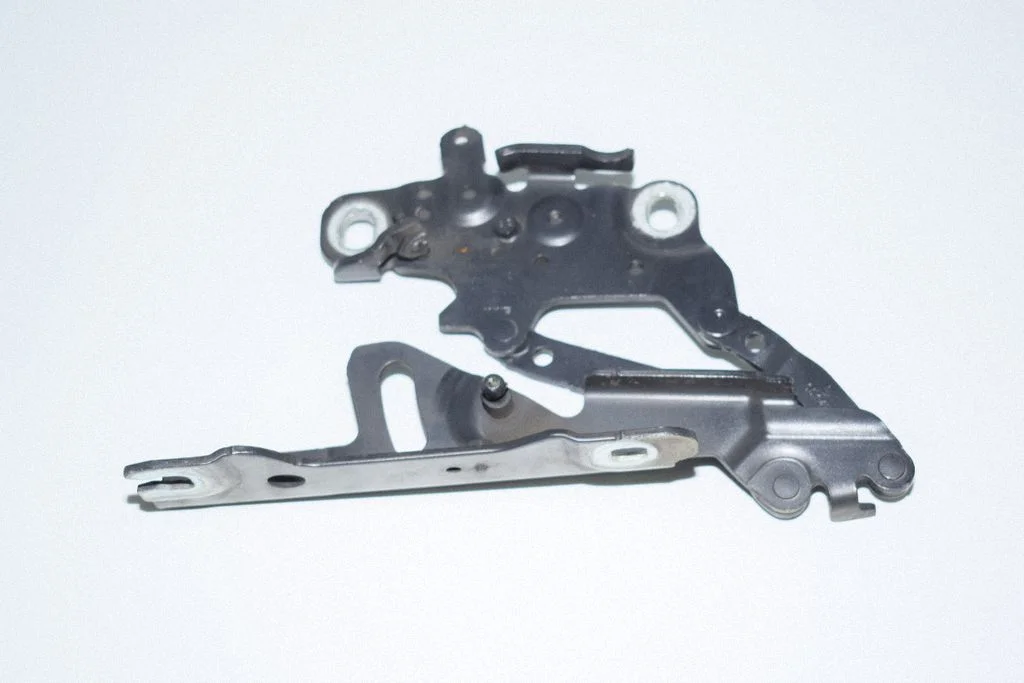 Engine bonnet/hood hinges 7336699