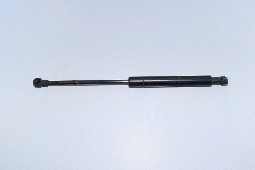 Siłownik maski 8174866
