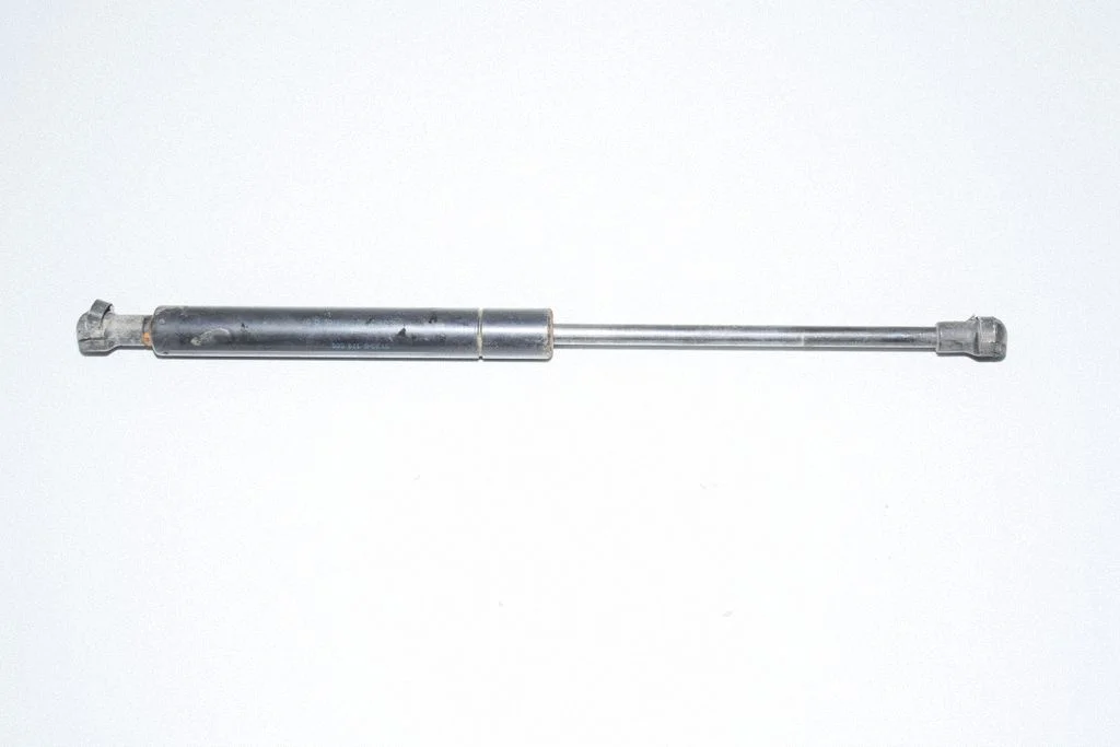 Siłownik maski 8174866