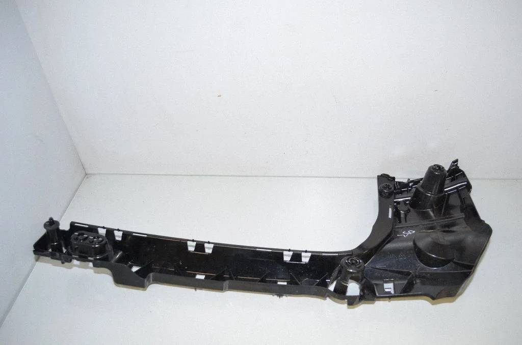 Rear bumper mounting bracket 9850833