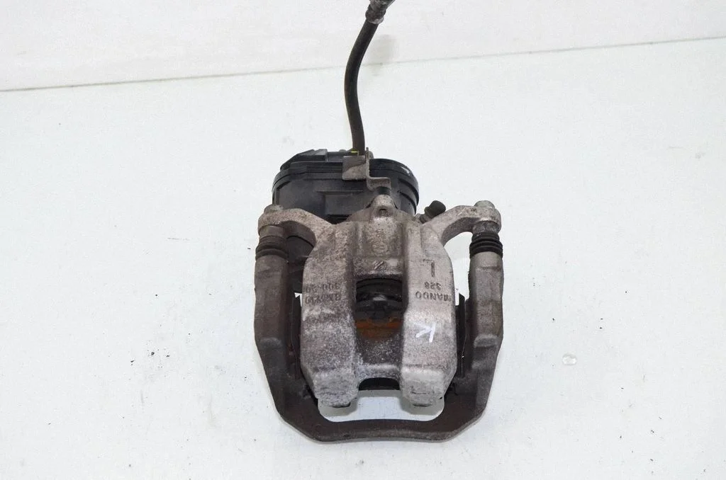 Tagumine pidurisadul 8844389