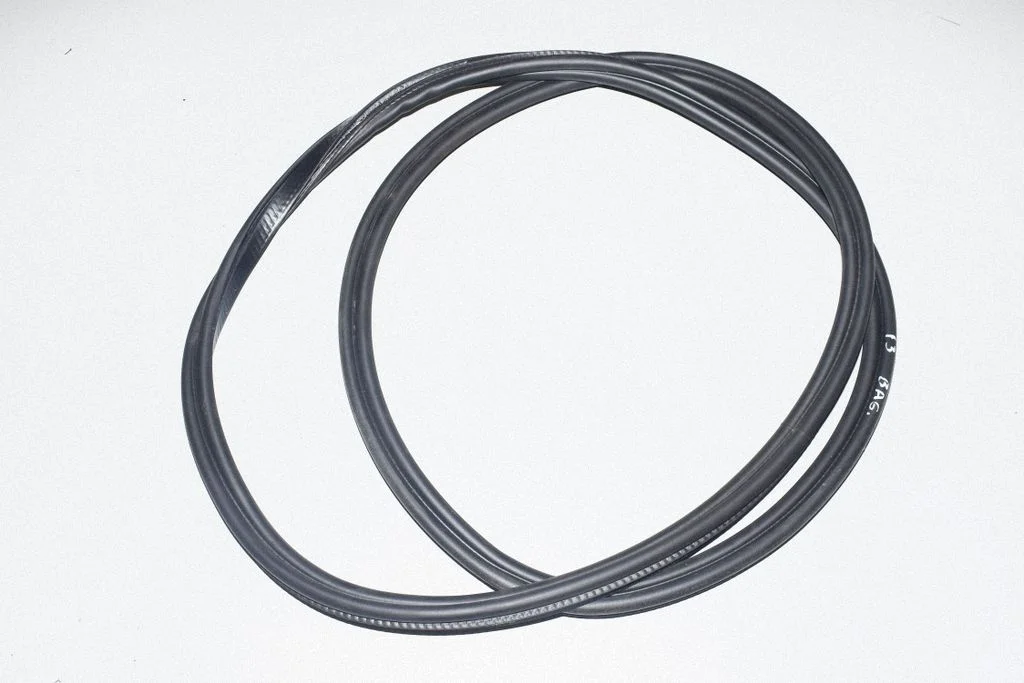 Uszczelka drzwi ładunkowych (na karoserii) 7296906 – BMW i3 (2013-)