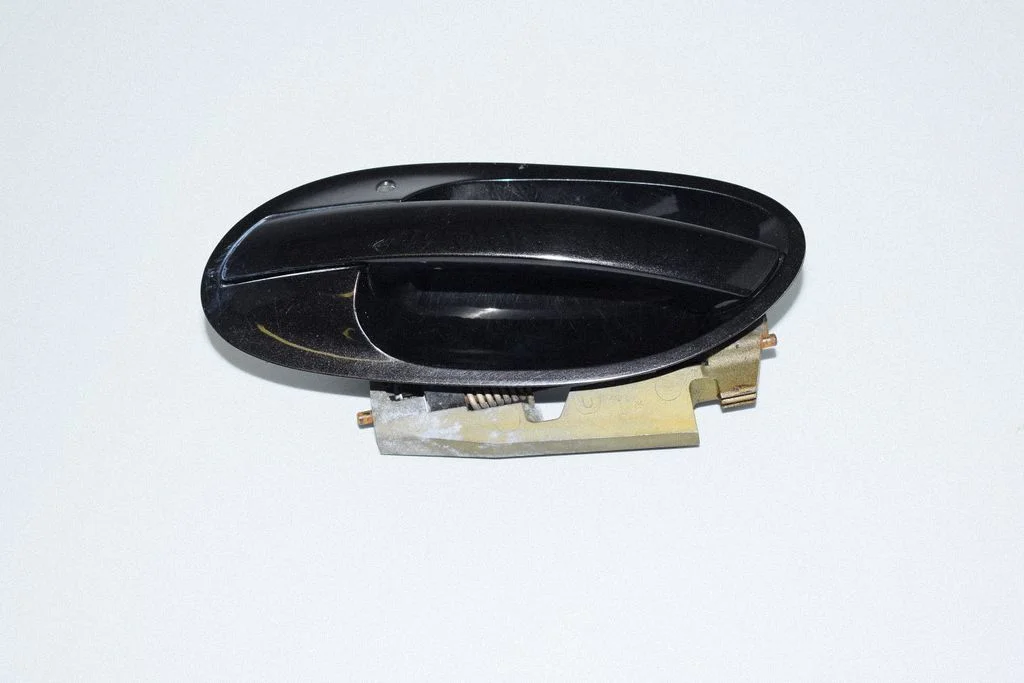 Esiukse välimine käepide 7159751