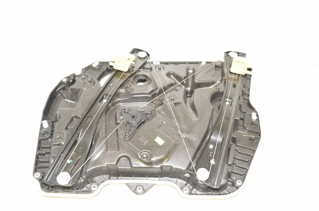 Front door window regulator with motor – BMW X3 G01 (2018-2024)