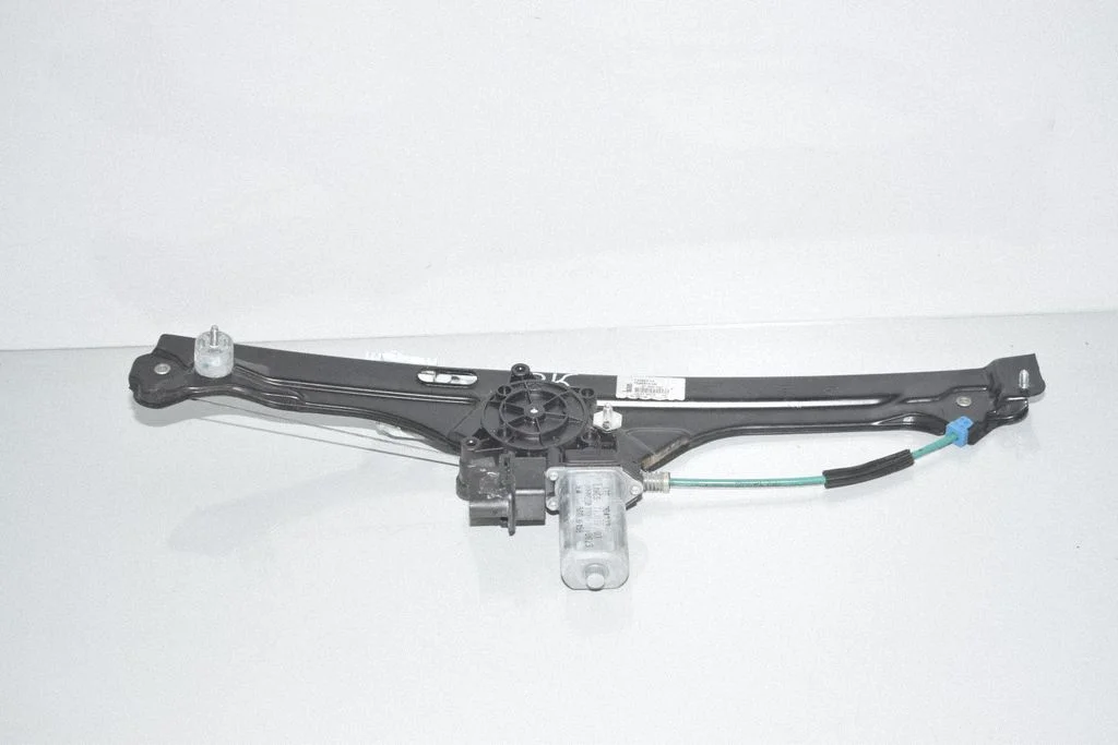 Front door window regulator with motor 7296377