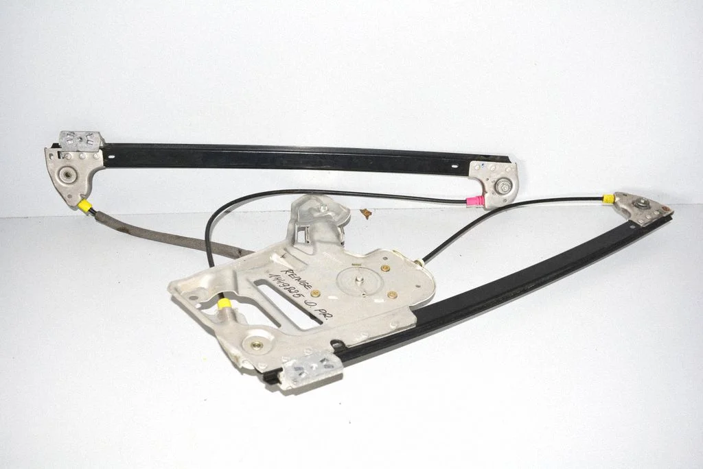 Priekinio el. lango pakėlimo mechanizmo komplektas