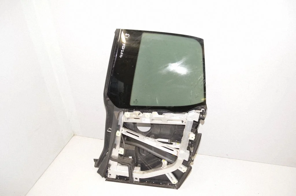 Rear door – rear left