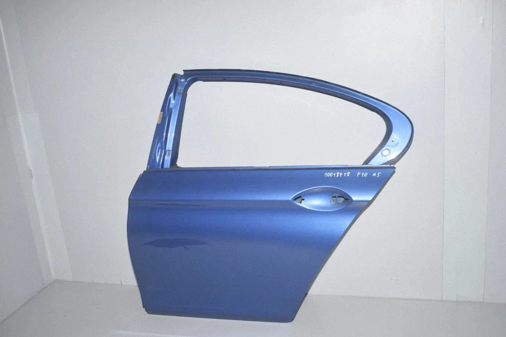 Rear door – left