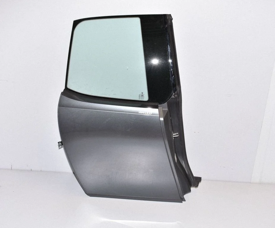 Rear door – right