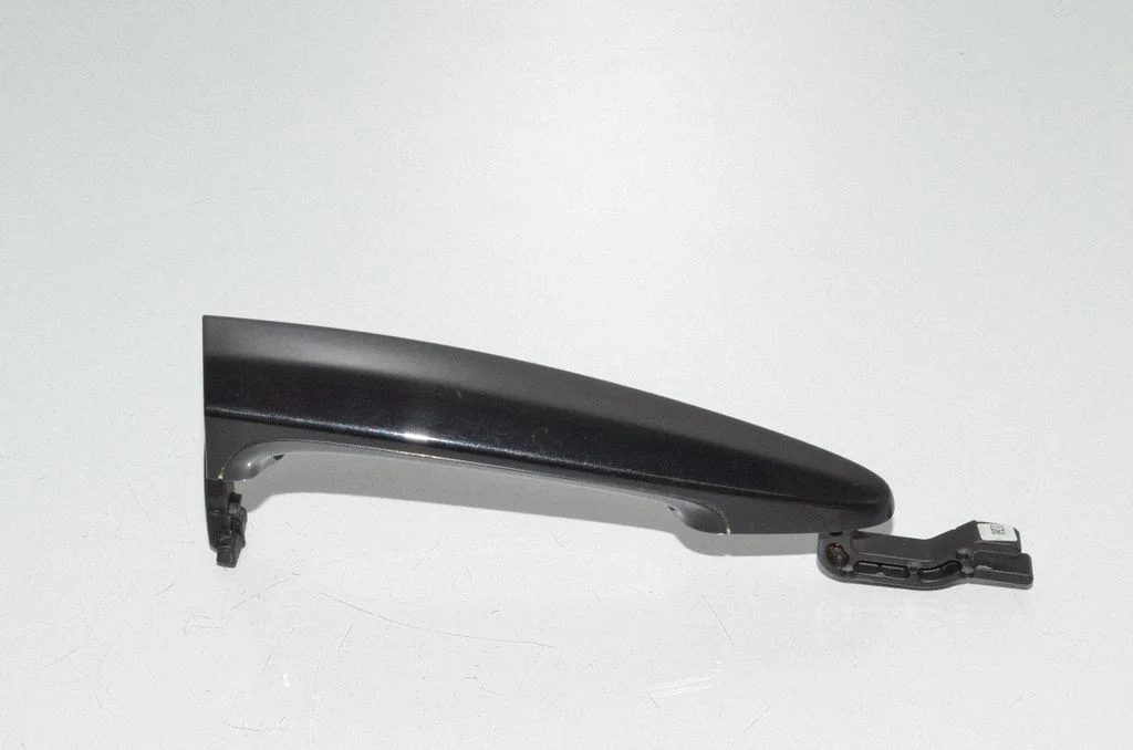 Rear door exterior handle – right