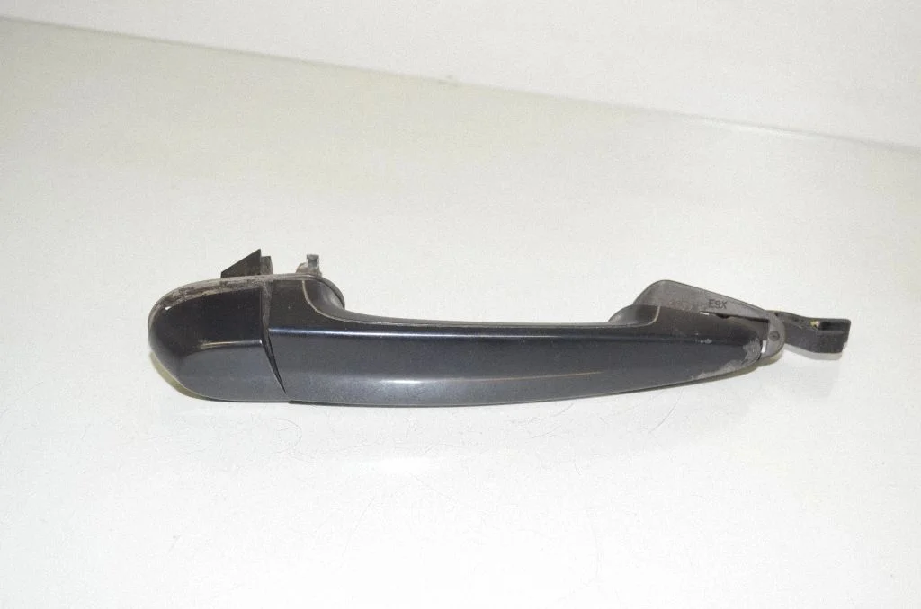 Aizmugurējo durvju ārējais atvēršanas rokturis – BMW X5 E70 (2006-2013)