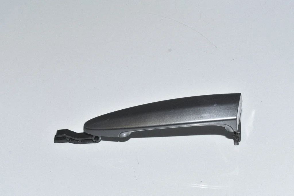 Rear door exterior handle – left