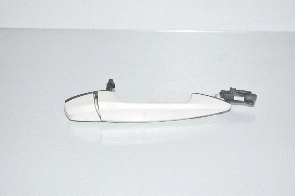 Rear door exterior handle – right