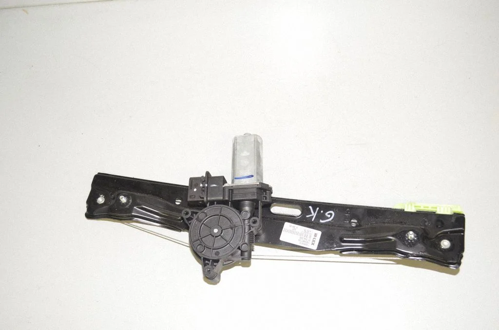 Rear door window regulator with motor 7463487