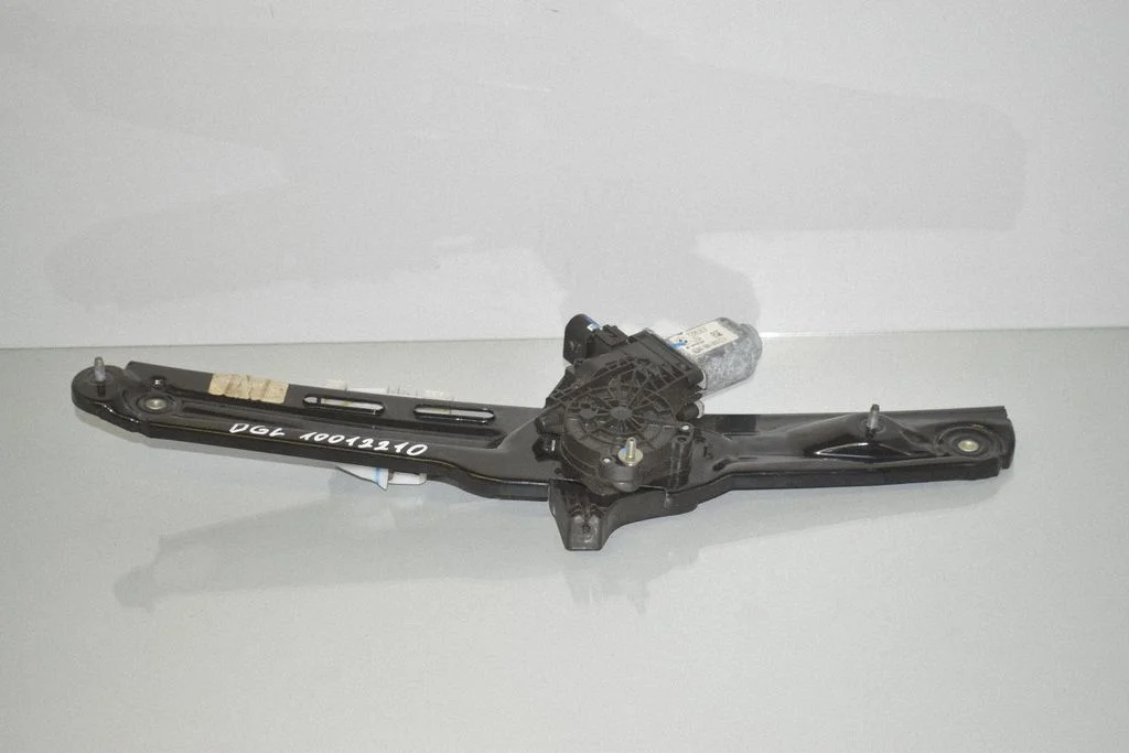 Rear door window regulator with motor – BMW X3 F25 (2010-2017)