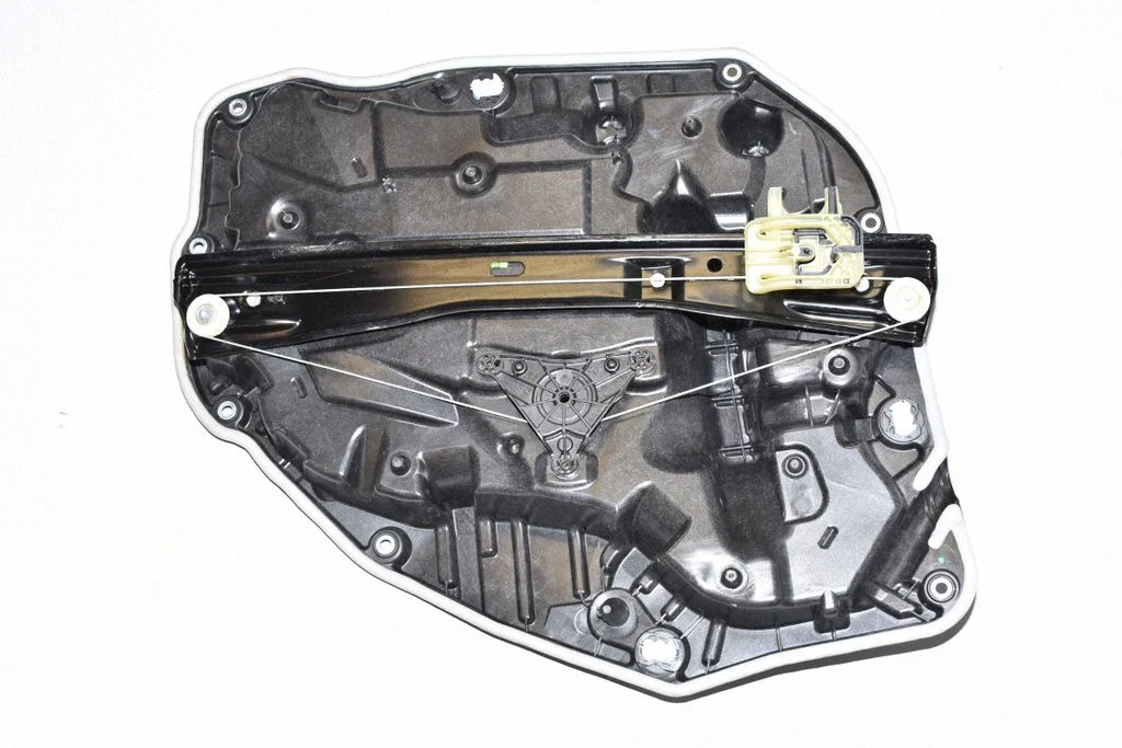Rear door window regulator with motor – BMW X7 G07 (2018-)