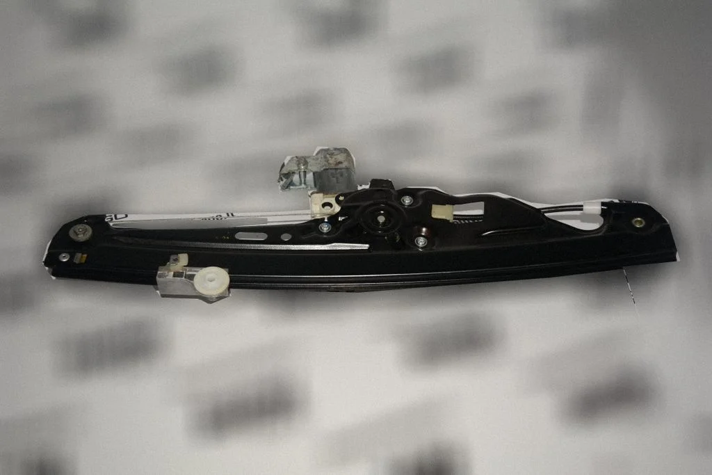 Rear door window regulator with motor – BMW 5 Series E60 E61 (2004-2010)