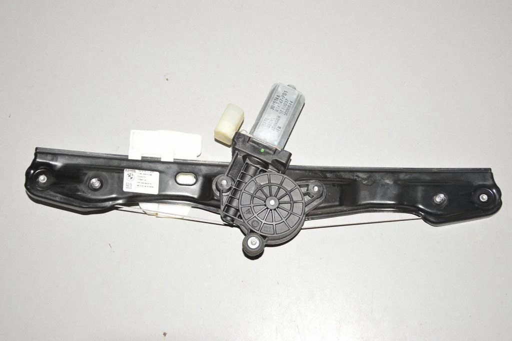 Rear door window regulator with motor – left