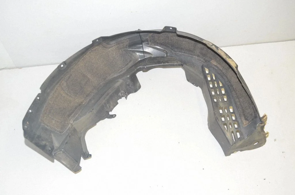 Tagumine poritiivakate – BMW i3 (2013-)