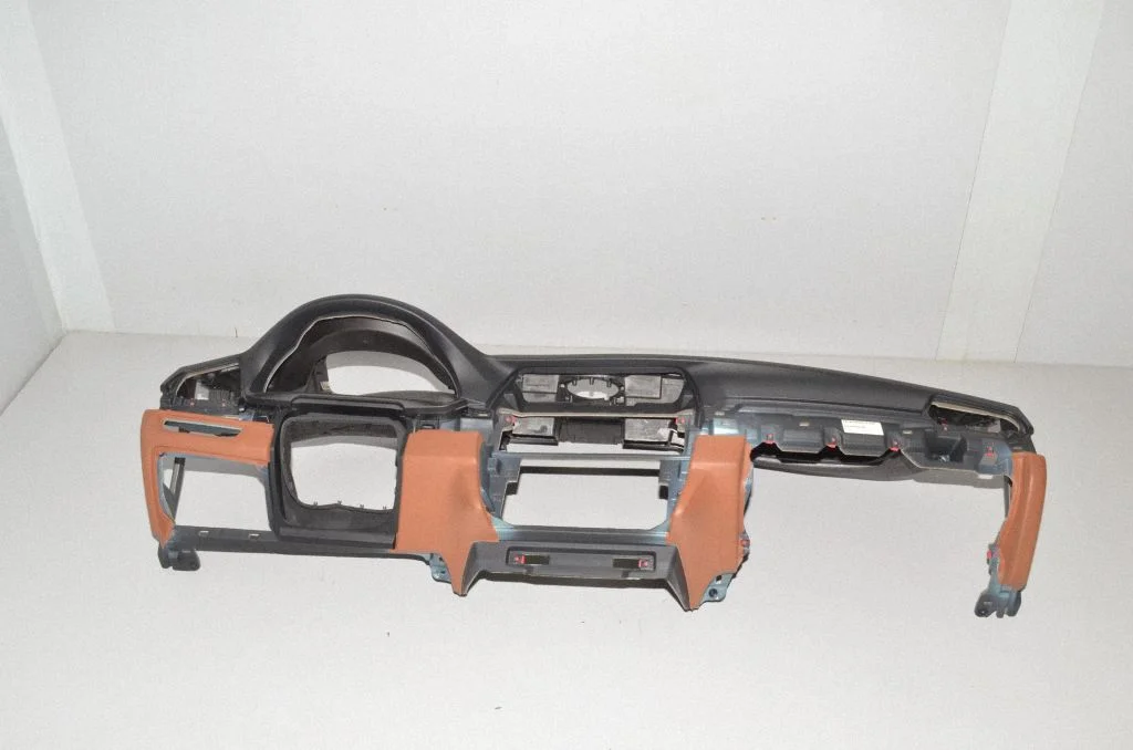 Armatuurlaud – BMW 5-seeria F10 F11 (2009-2016)
