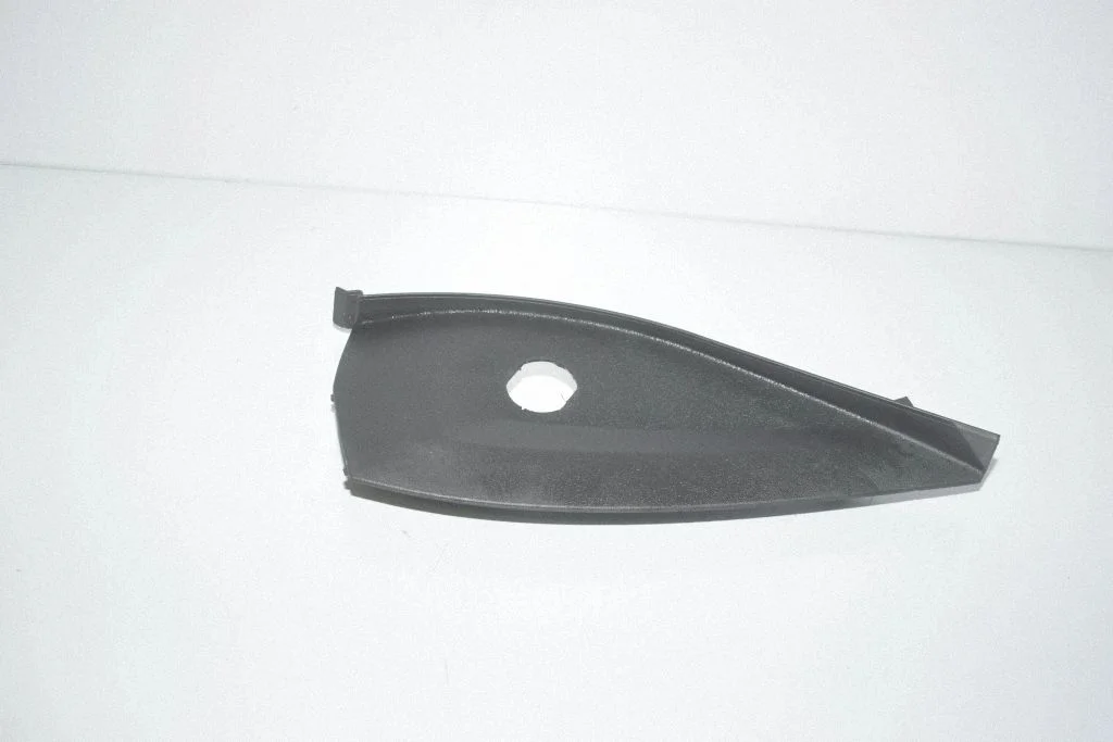 Dashboard side end trim 6805560