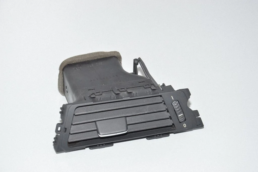 Dashboard side air vent grill/cover trim