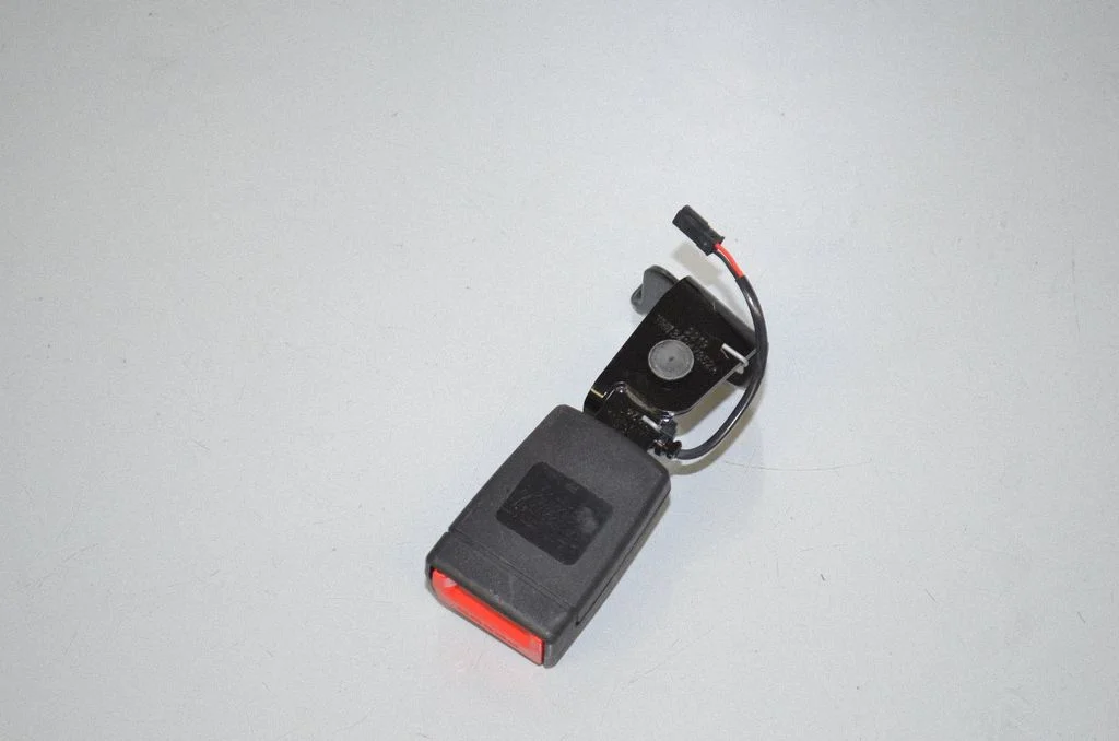 Rear seatbelt buckle 5A44F65