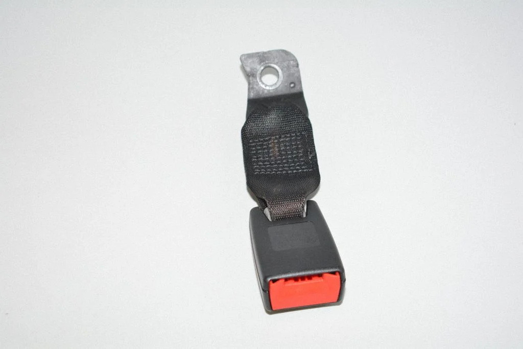 Rear seatbelt buckle – BMW 3 Series E92 E93 (2005-2014)