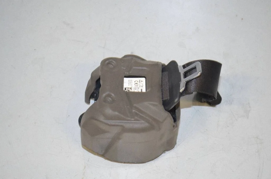 Tagumine turvavöö 9493868