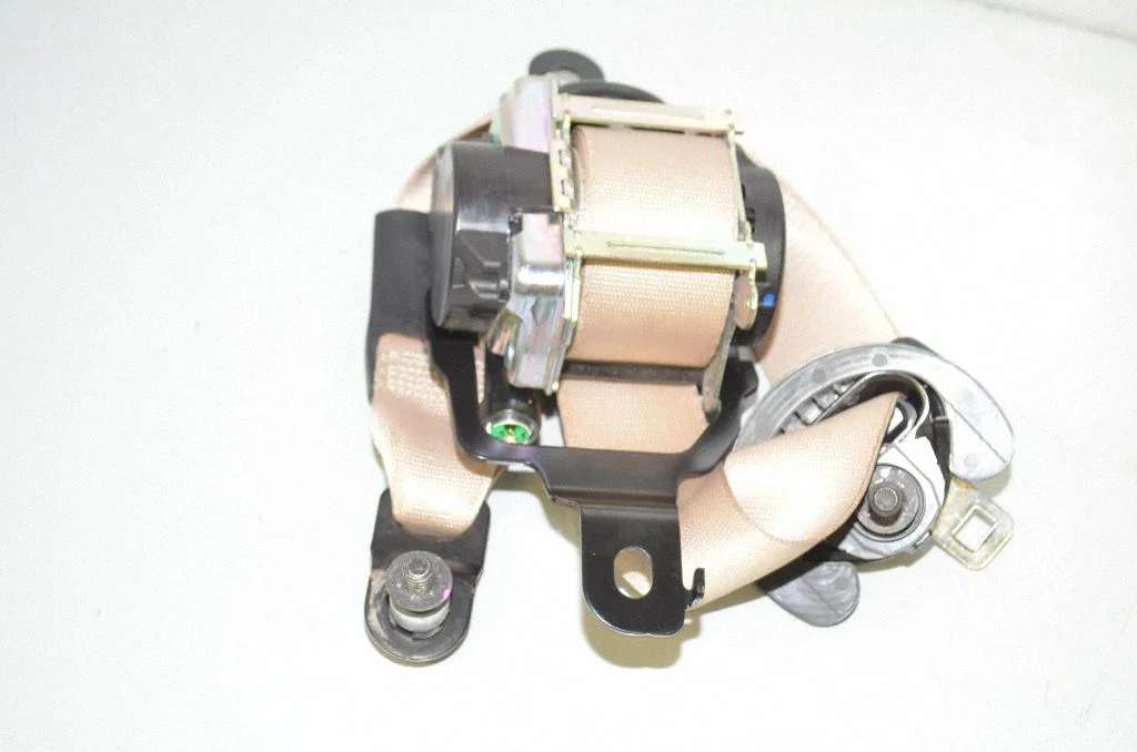 Rear seatbelt 7343643