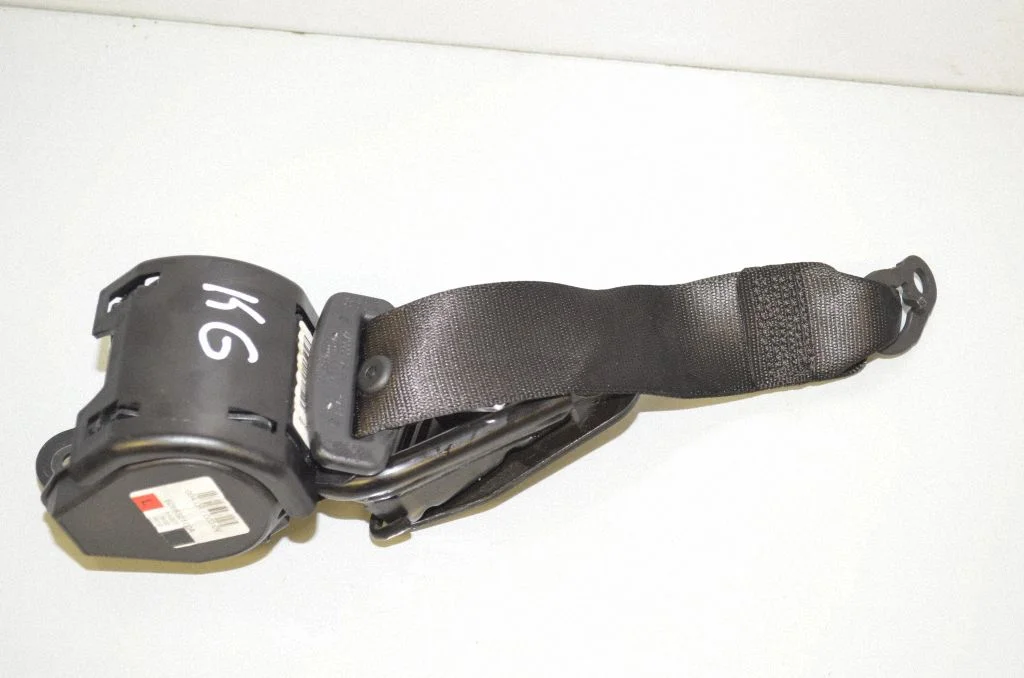 Rear seatbelt – BMW 2 Series F22 F23 (2013-2017)