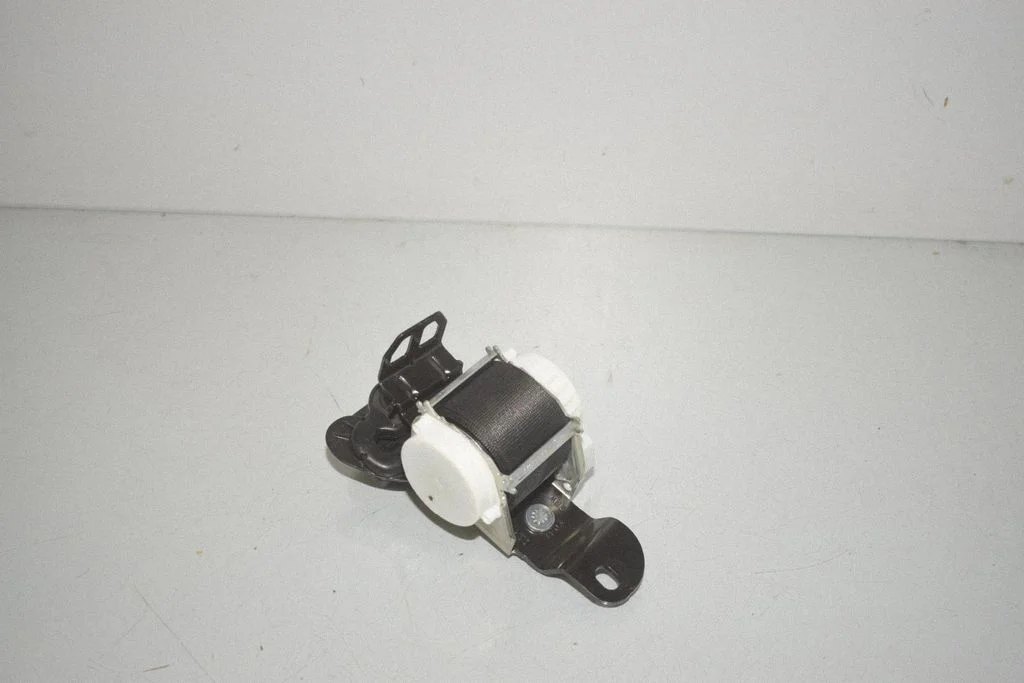 Rear seatbelt – BMW 2 Series F45 (2014-2021)