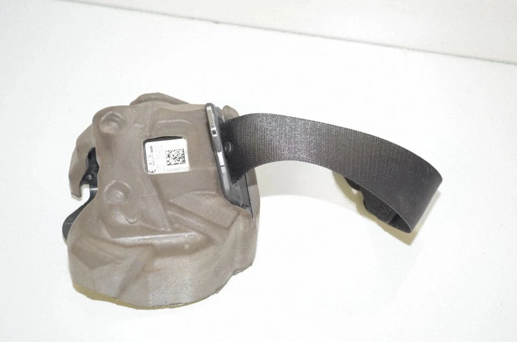 Rear seatbelt 7496270