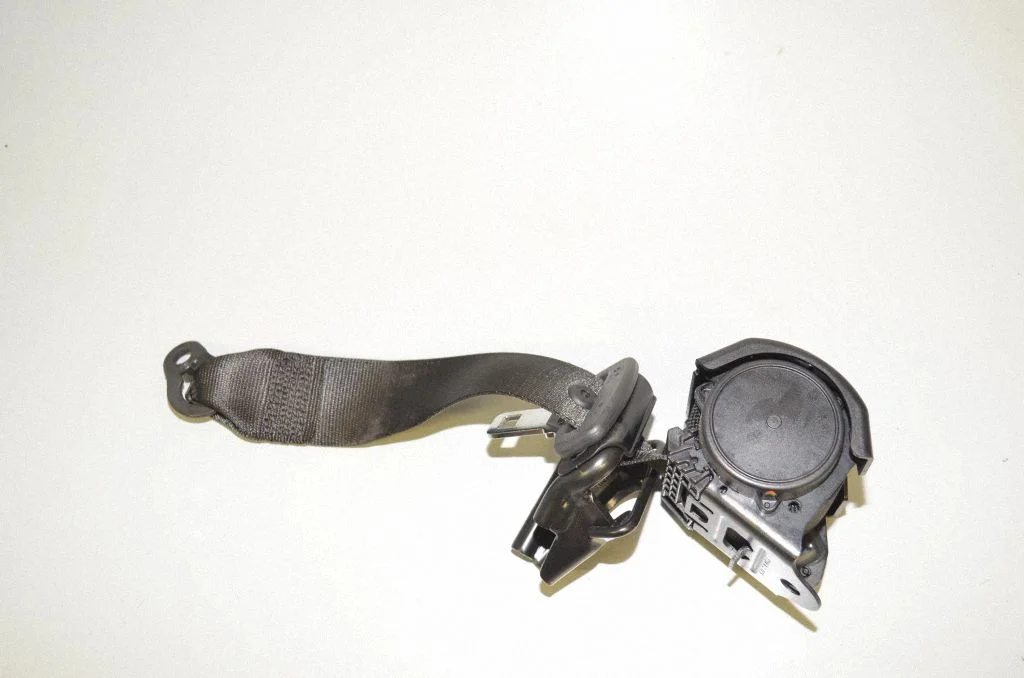 Rear seatbelt – BMW 2 Series F22 F23 (2013-2017)