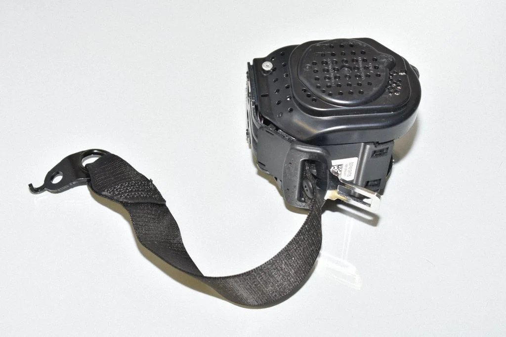 Rear seatbelt 7431247