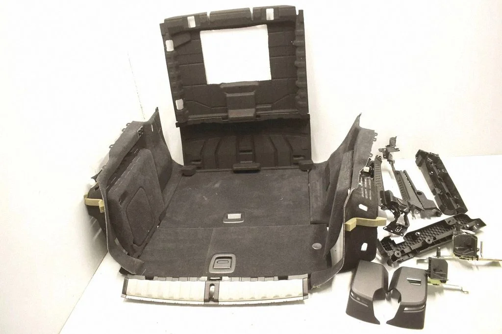 Other trunk/boot trim element 8746656