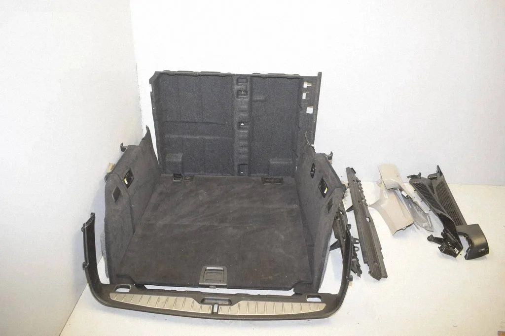 Other trunk/boot trim element 9168506