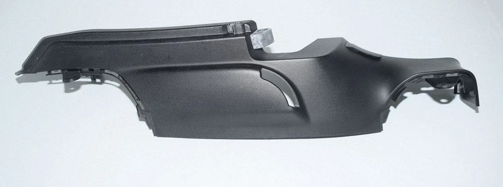 Kita bagažinės apdailos detalė